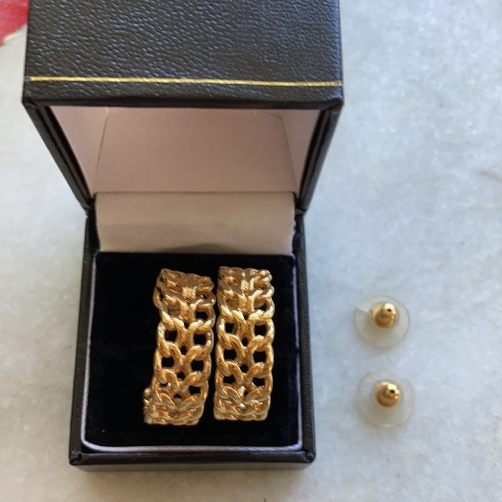 Vintage One of a Kind 90s 90’s Gold Double Chain Huggie Hoops